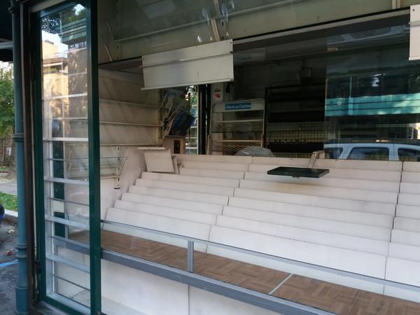 1#3518 Chiosco per vendita di giornali con illuminazione e riscaldamento in vendita - foto 5
