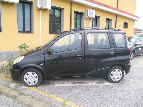 5#3519 Autovettura Toyota Yaris in vendita - foto 2