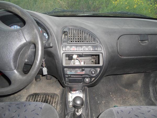 7#3519 Autovettura Citroen Saxo in vendita - foto 10