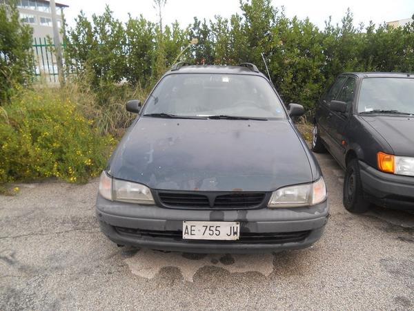9#3519 Autovettura Toyota Carina in vendita - foto 2