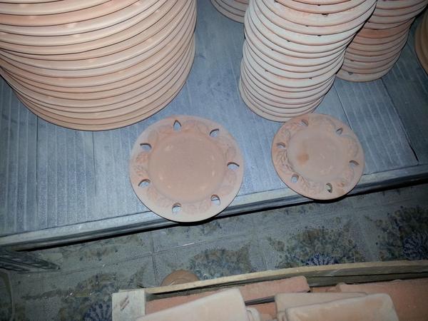 2#3522 Piatti in terracotta grezza e smaltata in vendita - foto 3