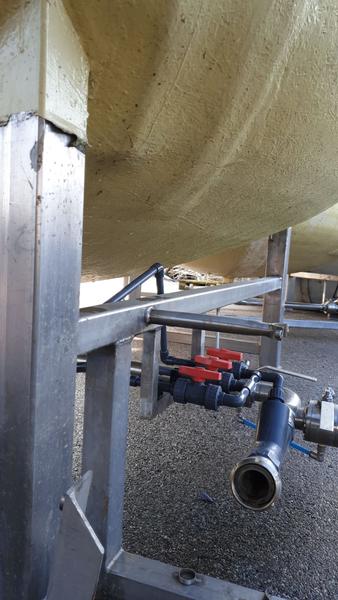 24#3529 N.2 cisterne in vetroresina con telaio inox in vendita - foto 7