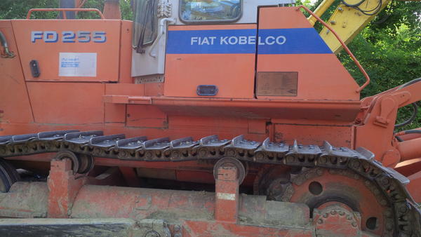 1#3530 Trattore apripista cingolato Fiat Hitachi FD255 in vendita - foto 2