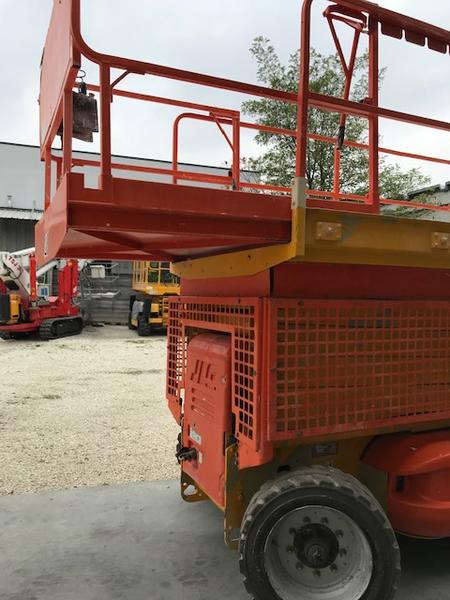 1#3532 Piattaforma aerea verticale JLG 4069LE in vendita - foto 5