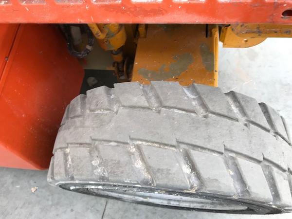 1#3532 Piattaforma aerea verticale JLG 4069LE in vendita - foto 12