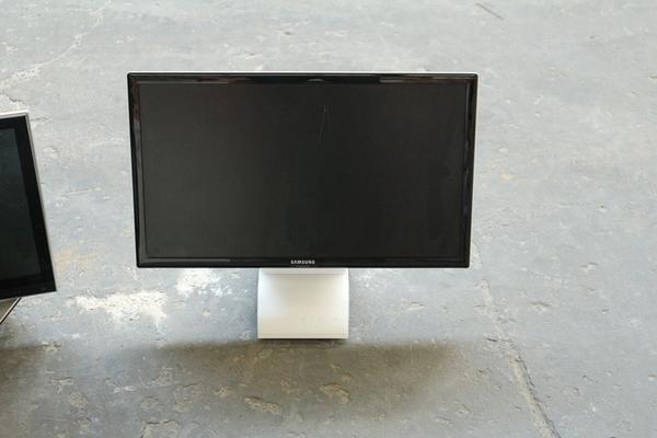 2#3558 Monitor Samsung, PC HP e server HP in vendita - foto 2