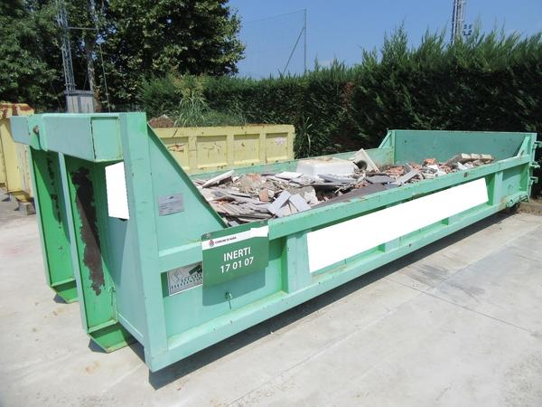 Riciclaggio plastica in vendita