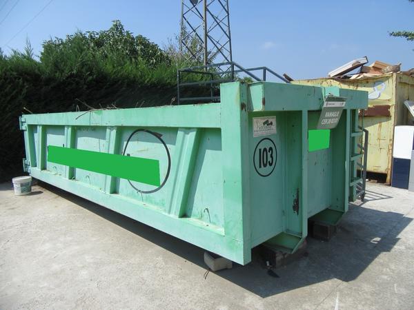 Riciclaggio plastica in vendita