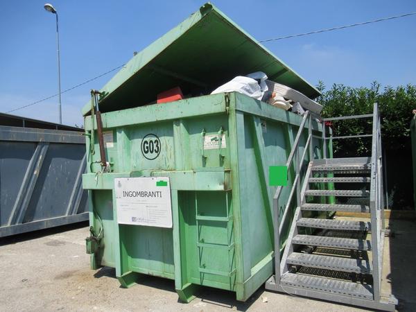Riciclaggio plastica in vendita