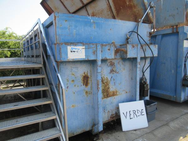 2019#3561 Container LOGO  con coperchio in vendita - foto 1