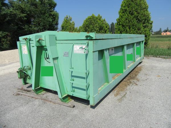 Riciclaggio plastica in vendita