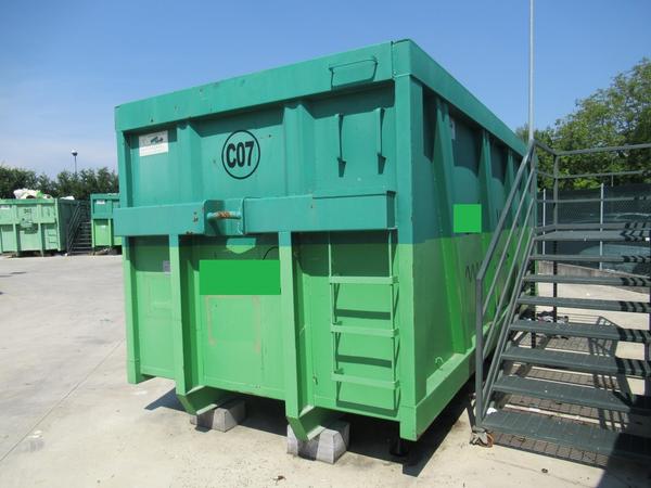 Riciclaggio plastica in vendita