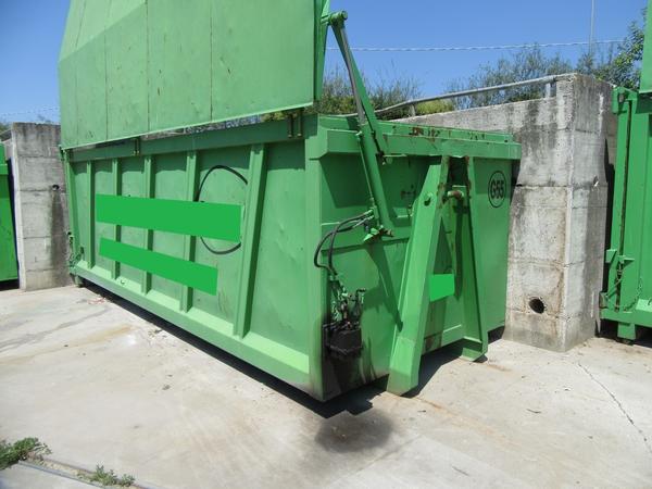 Riciclaggio plastica in vendita