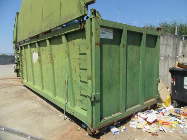Riciclaggio plastica in vendita
