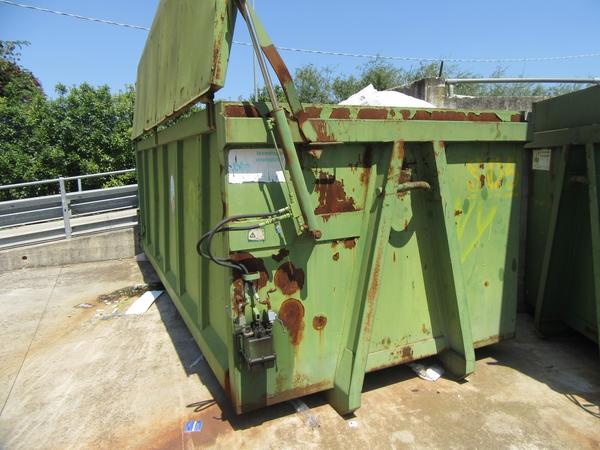 Riciclaggio plastica in vendita