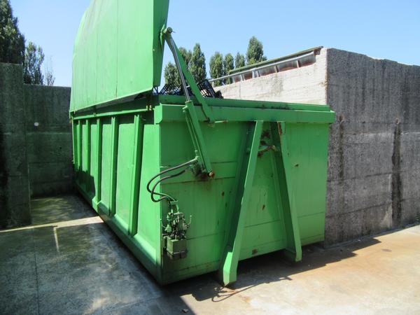 Riciclaggio plastica in vendita