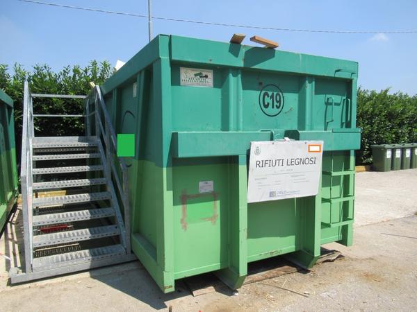 Riciclaggio plastica in vendita