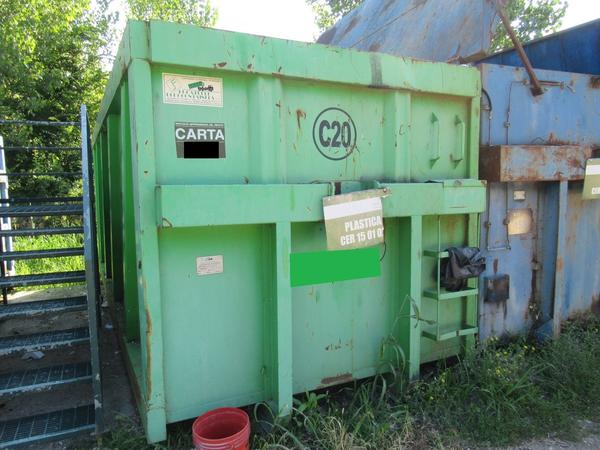 Riciclaggio plastica in vendita