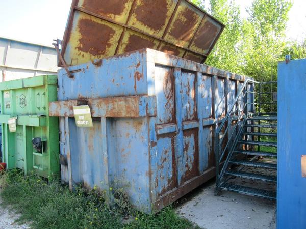 Riciclaggio plastica in vendita