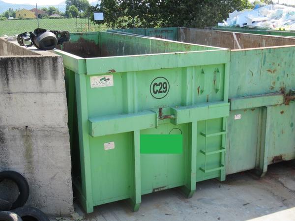 Riciclaggio plastica in vendita