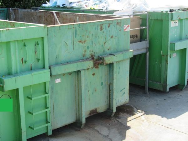Riciclaggio plastica in vendita