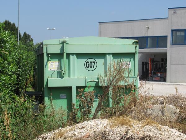 Riciclaggio plastica in vendita