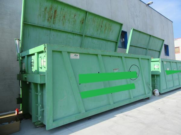 Riciclaggio plastica in vendita