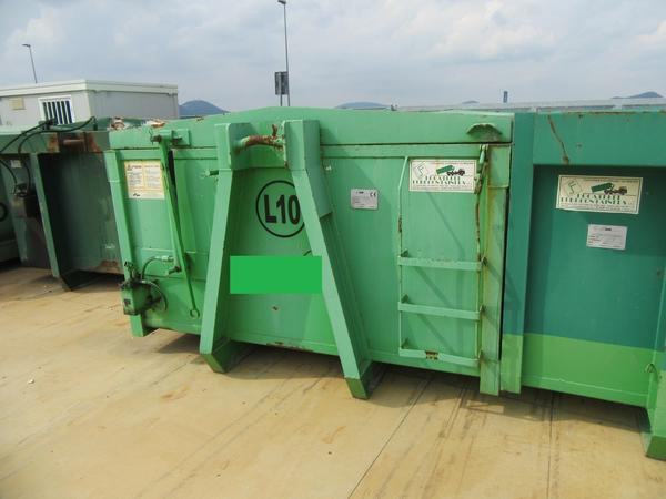 Riciclaggio plastica in vendita