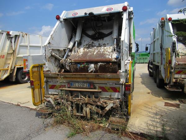 31#3561 Autocompattatore Iveco Magirus Stralis in vendita - foto 6