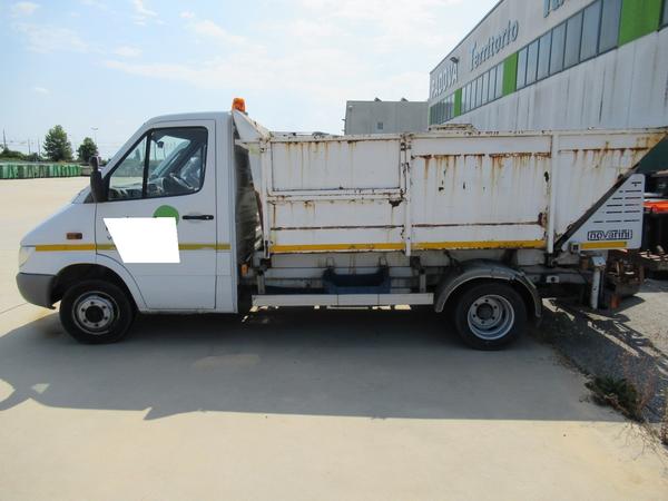 34#3561 Autocompattatore Daimler Chrysler in vendita - foto 4