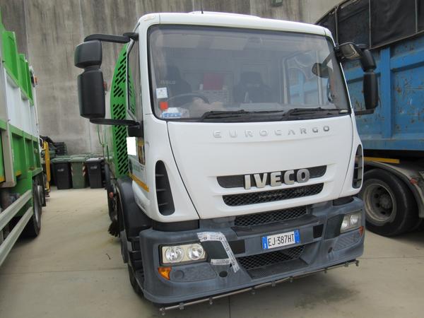 36#3561 Autocarro spazzatrice stradale Iveco E 22 Eurocargo in vendita - foto 5