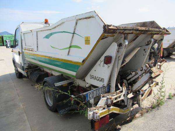 Riciclaggio plastica in vendita