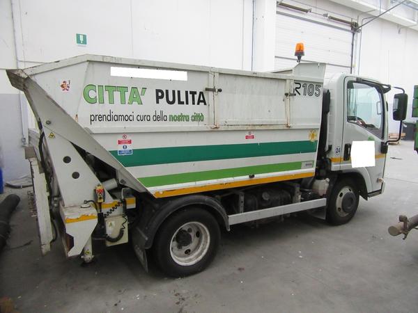 53#3561 Autocompattatore Isuzu M 50 Evolution in vendita - foto 4