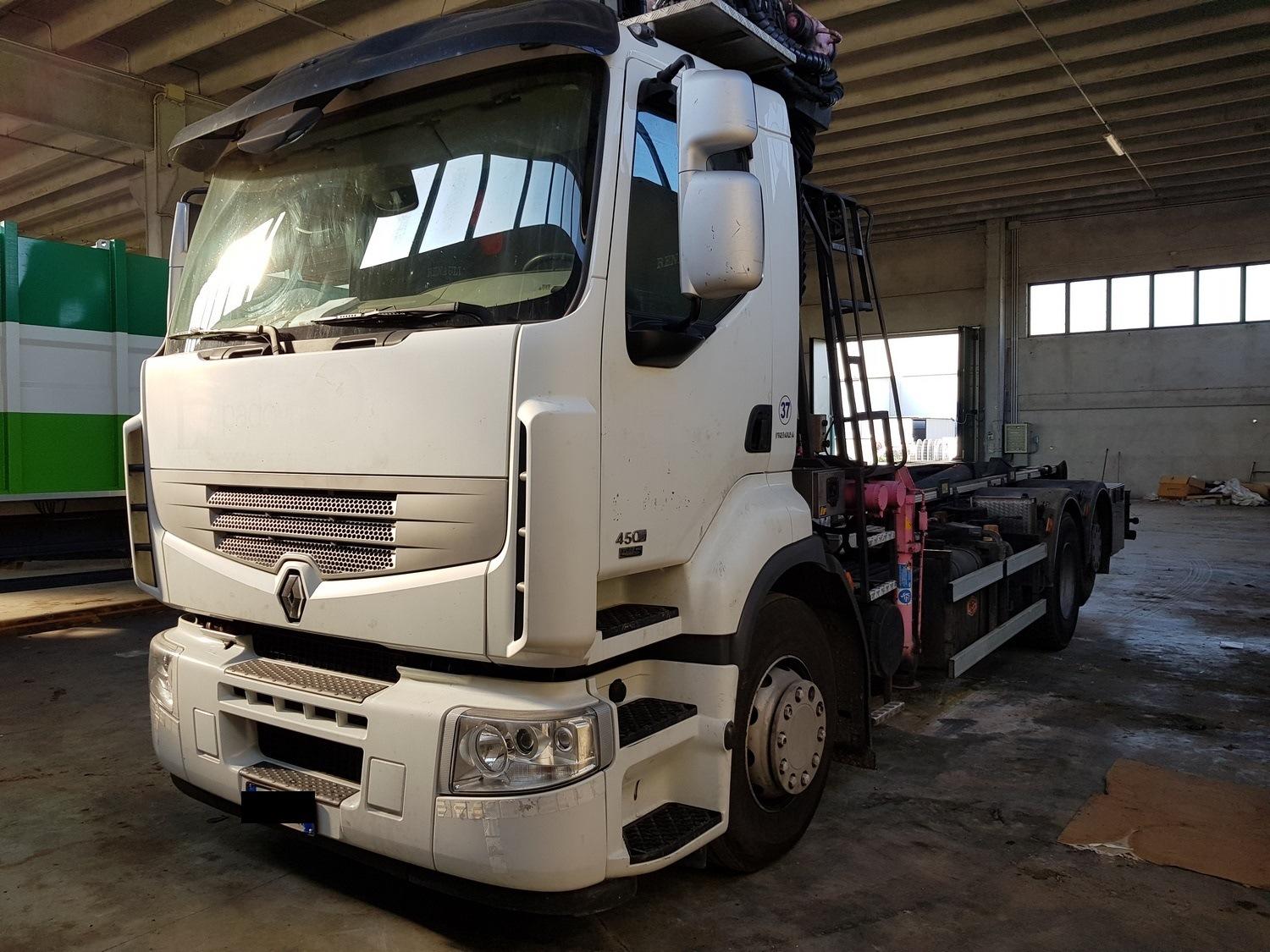 Renault trucks premium