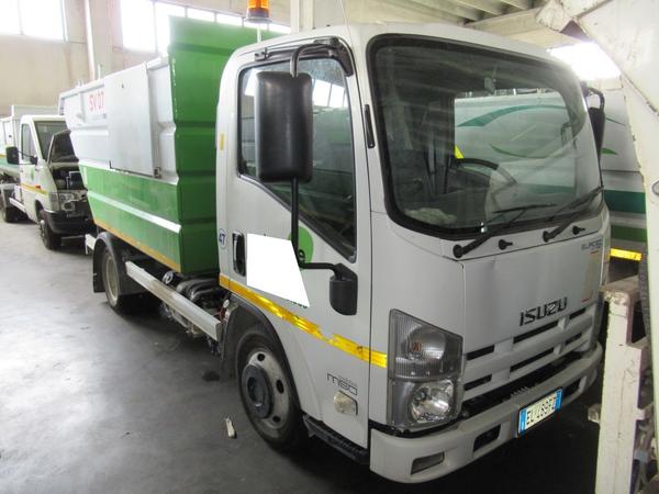 72#3561 Autocompattatore Isuzu M 50 Evolution in vendita - foto 1