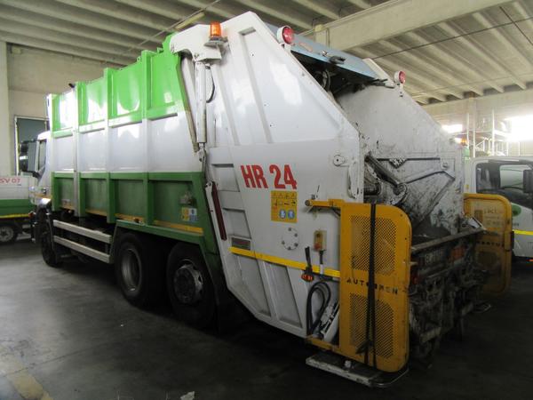 76#3561 Autocarro Iveco Magirus Stralis 330 in vendita - foto 4