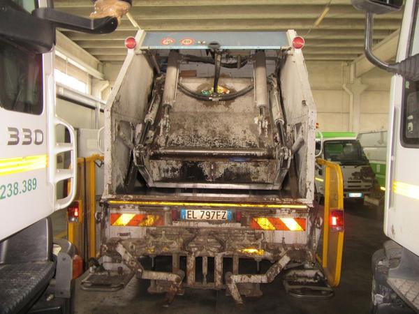 76#3561 Autocarro Iveco Magirus Stralis 330 in vendita - foto 5