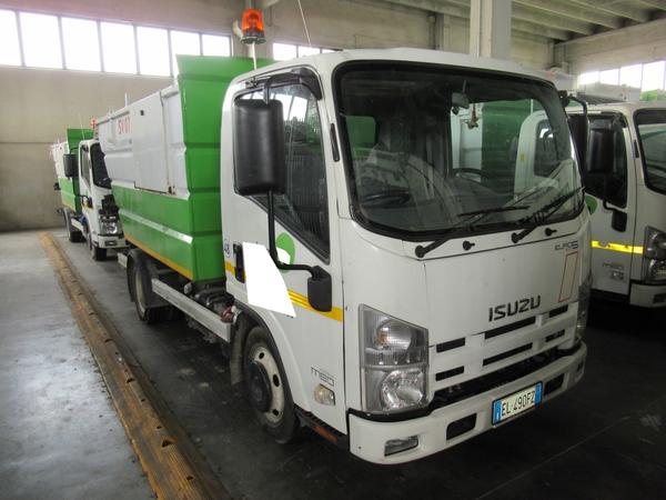83#3561 Autocompattatore Isuzu M 50 Evolution in vendita - foto 1