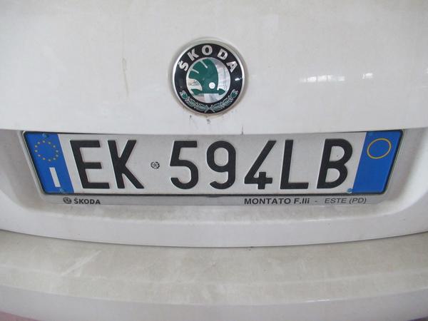 17#3562 Autocarro Skoda Fabia in vendita - foto 2