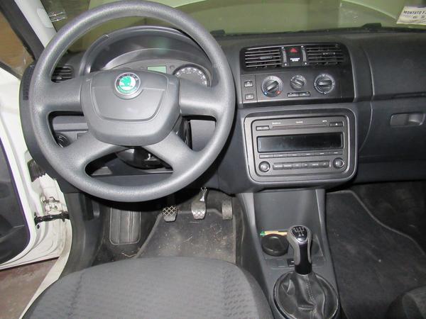 17#3562 Autocarro Skoda Fabia in vendita - foto 15