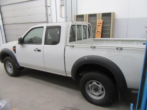 18#3562 Autocarro cassonato Ford Ranger in vendita - foto 5