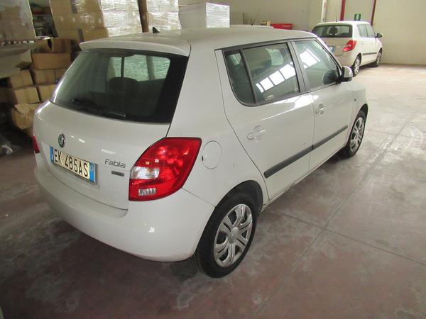 2#3562 Autocarro Skoda Fabia in vendita - foto 6