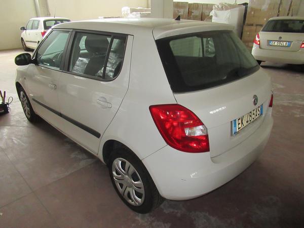 2#3562 Autocarro Skoda Fabia in vendita - foto 7