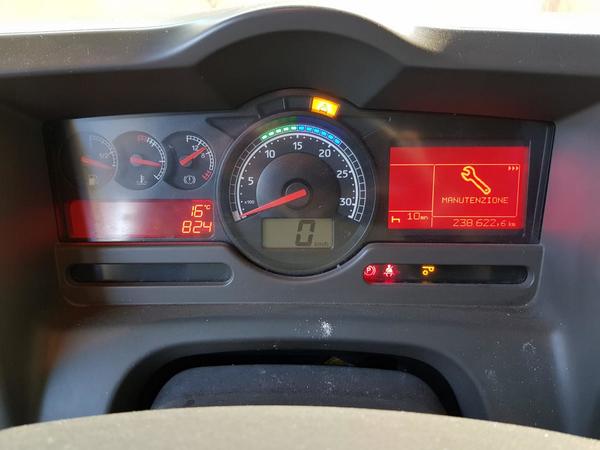 27#3562 Autocarro Renault Trucks Premium in vendita - foto 2