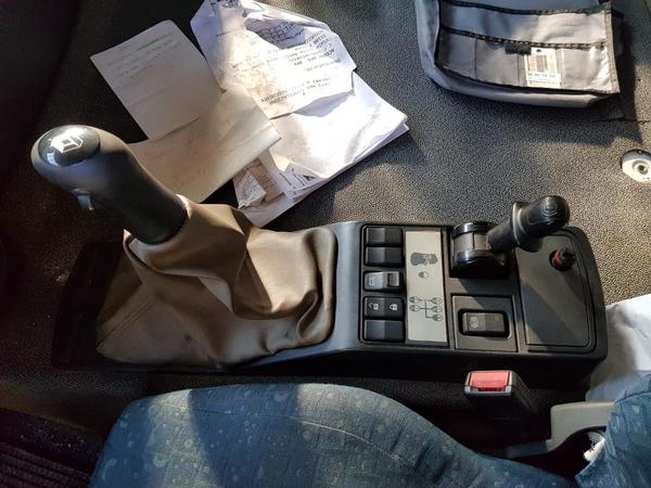 27#3562 Autocarro Renault Trucks Premium in vendita - foto 4