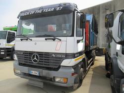 Mercedes Benz truck - Lot 33 (Auction 3562)