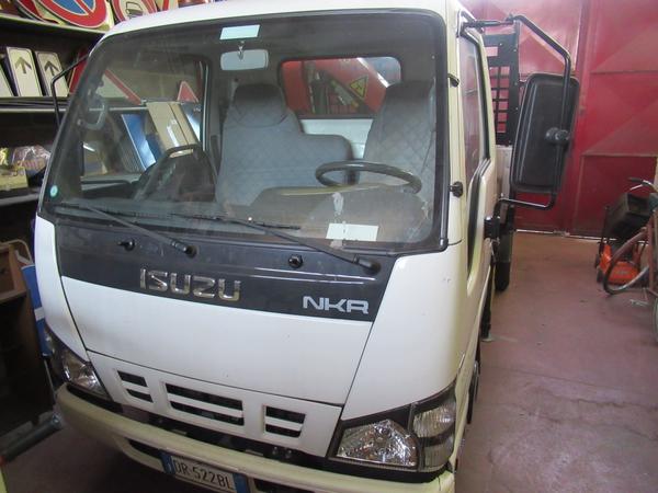 56#3562 Autocarro Isuzu NKR 35 Y07 in vendita - foto 2
