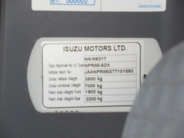 57#3562 Autocarro Isuzu NPR 35 Y07 in vendita - foto 22