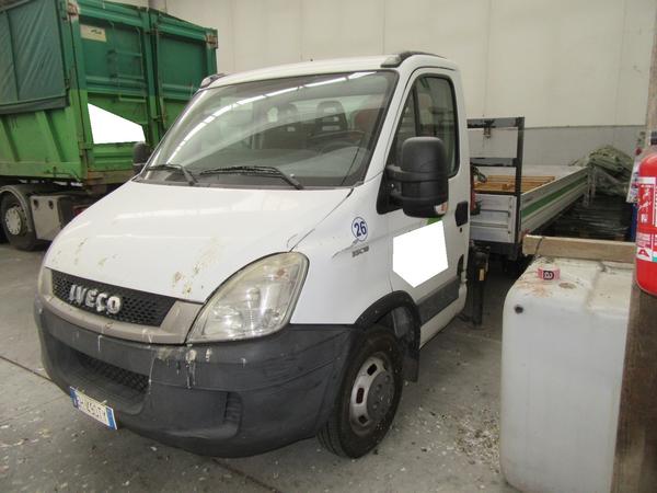 61#3562 Autocarro Iveco 35 C 18 in vendita - foto 4