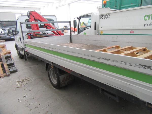 61#3562 Autocarro Iveco 35 C 18 in vendita - foto 7